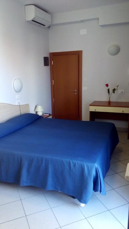 Hotel Scarlet Rimini Exterior foto